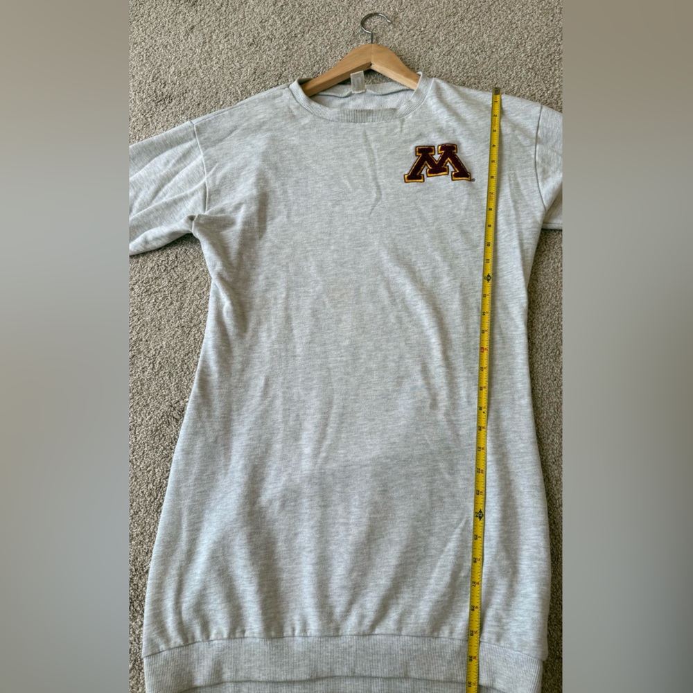 UMN (University of Minnesota) Gray Rugby Sweatshirt - Picture 3 of 6